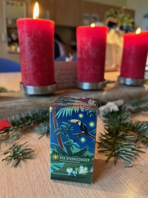 Spendenkästchen zur Weihnachtszeit