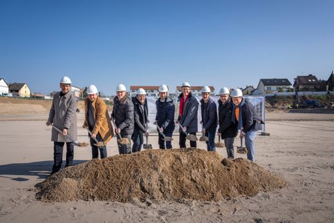 Spatenstich für das neue Wohnquartier „Grüne Mitte“ am ehemaligen Alfred-Körber-Stadion am Schrankenbuckel 