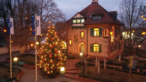 Weihnachtsglanz in und um die Villa Meixner