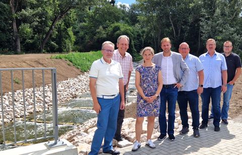 Wiesenbegehung Edinger Ried 2025 mit Uwe Baumann, Ralf Göck, Lisa Schlüter, Florian König, Jochen Ungerer, Andreas Askani und Dominik Eberle