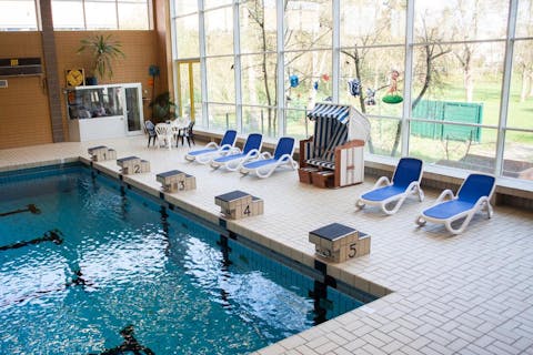 Hallenbad